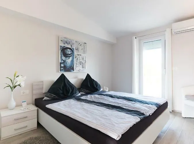 Gostinjska kuća Sunnyhomepunta 3*